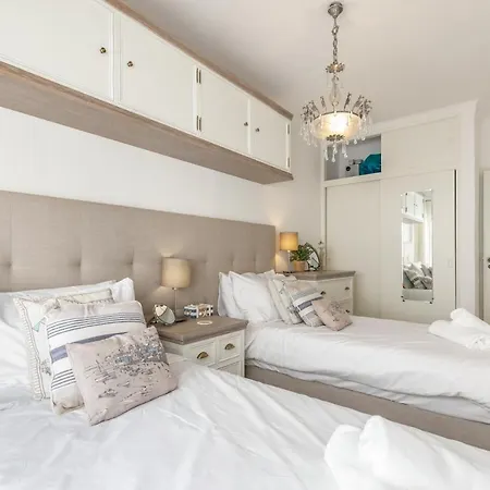 Typical Fisherman's With Amazing Sea Views! Holiday home Albufeira